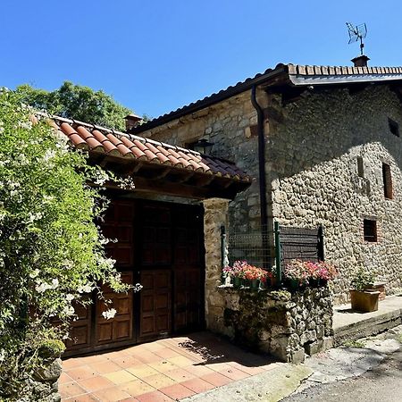 La Casa De Chipi Lacavada La Cavada Exterior photo